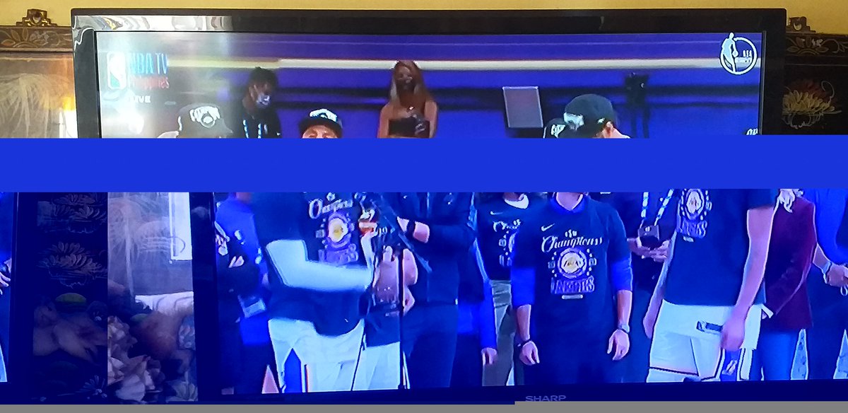 jaizenbardinas's tweet photo. NBA Champion the Los Angeles Lakers, Lebron James 4th Title and Finals Mvp This championship is for kobe bryant 😭😊 https://t.co/ISwfGBVcrs