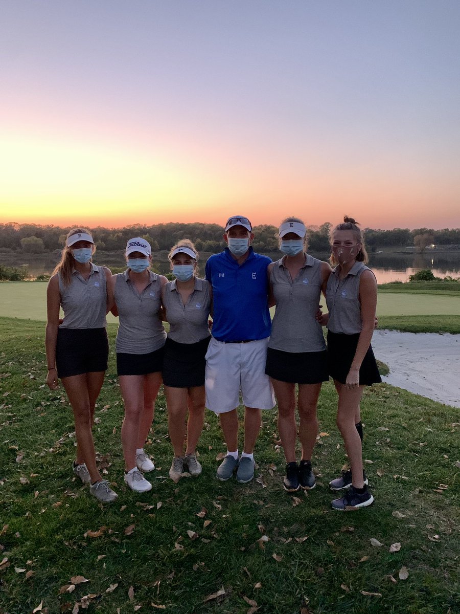 smegirlsgolf's tweet photo. Then 2018 and now at Sycamore Ridge Golf Course.  Team score 326 then; team score 299 now.  Set a Kansas High School team record score. #ThenAndNow ⛳️💪 https://t.co/TI5jLUqB8T
