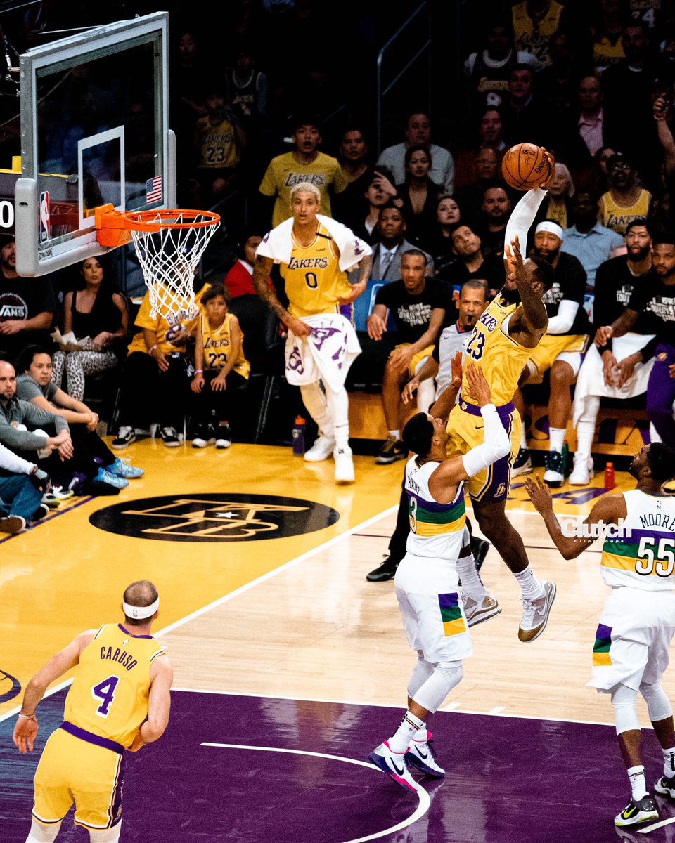 irvin_gard1's tweet photo. 💜💛 never doubted this was the season 🏆 #LakeShow https://t.co/7FAznbVlfi