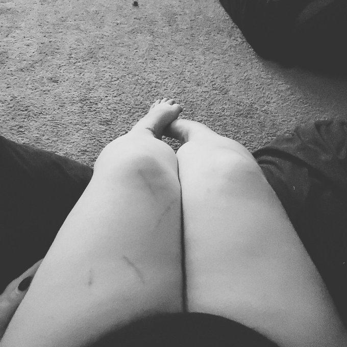 Thicc thighs save lives 🥵😈 Go to https://t.co/7PRXng3Oyg for more  #thicc #thiccgirls #scarsarebeautful<a href="/tag/badbitch"class="tags"><span>#badbitch</span></a><a href="/tag/bbw"class="tags"><span>#bbw</span></a><a href="/tag/singlemom"class="tags"><span>#singlemom</span></a><a href="/tag/makethatmoney"class="tags"><span>#makethatmoney</span></a><a href="/tag/sidehustle"class="tags"><span>#sidehustle</span></a>