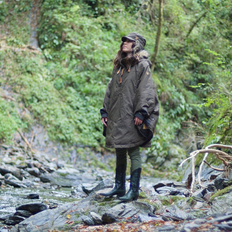 オシャレ FJALL RAVEN フェールラーベン ポンチョ リュッカ Luhkka