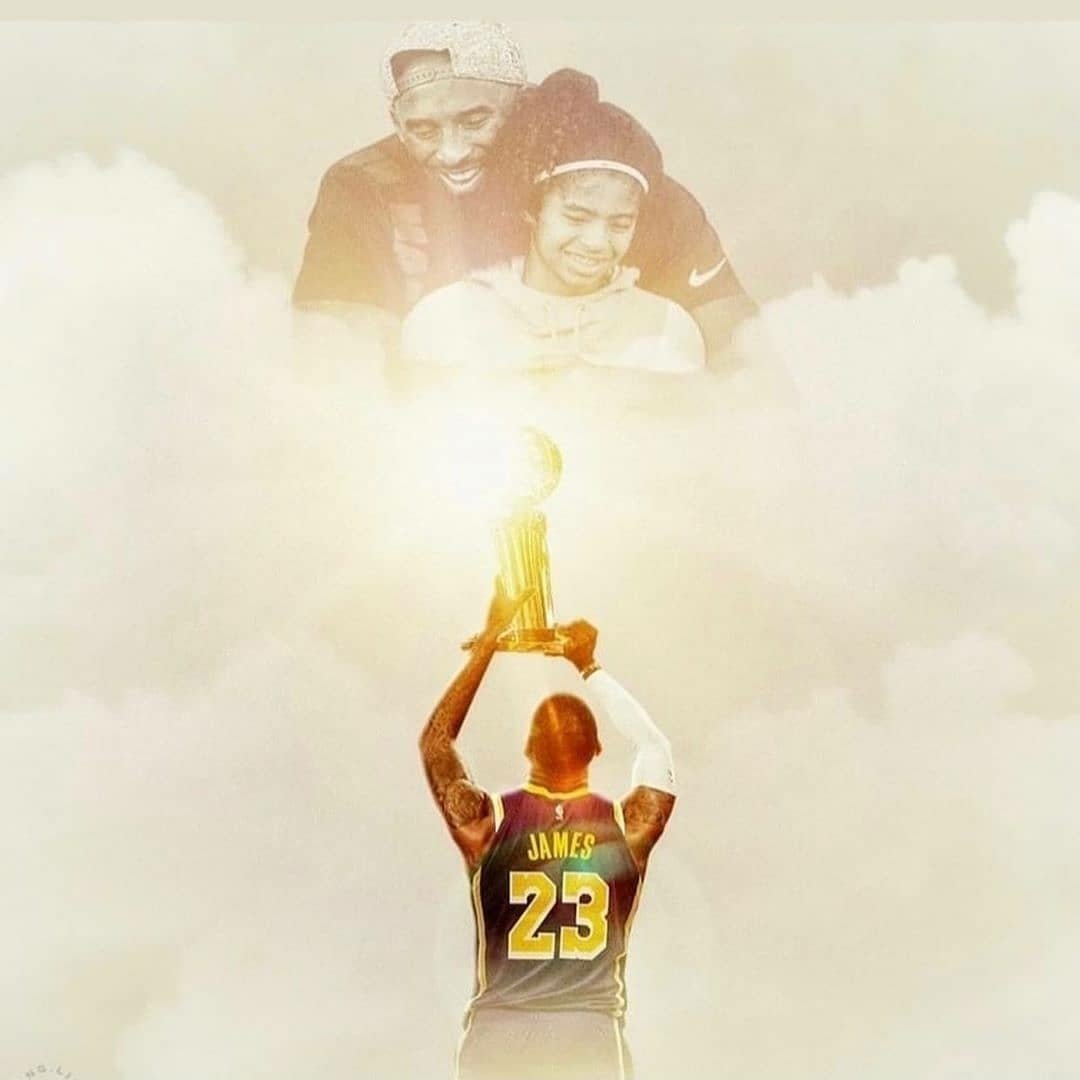 LuiFer_04's tweet photo. Hoy mas que nunca no es el día para recordarle a LeBron que jamás será como Jordan.
Los Lakers Campeones de la NBA.
El Rey cumplió su dedicatoria a Kobe 👏👏💜💛🏆 https://t.co/NQhUWCzByX
