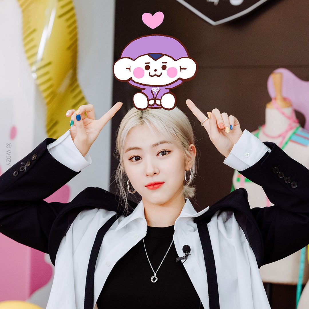 EkGSqH1UwAI4LRK?format=jpg&name=medium