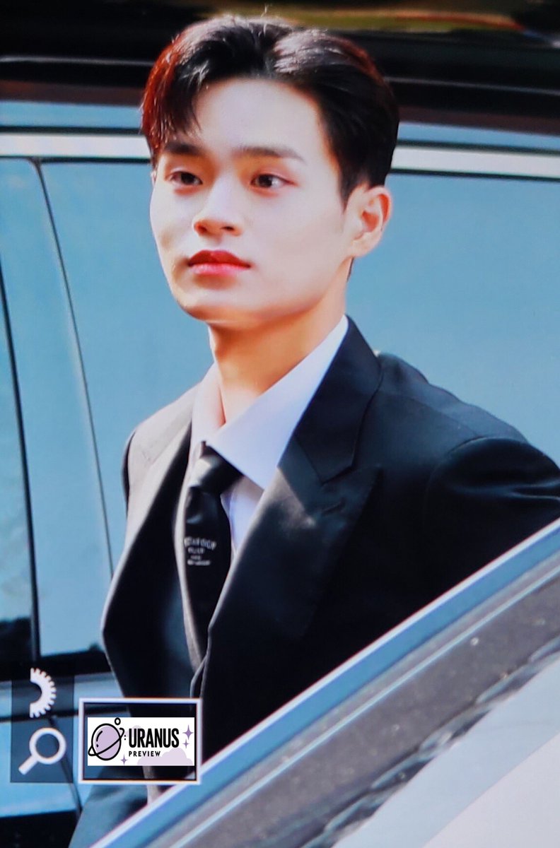 uranus_ur's tweet image. 201012 브랜드대상 출근 
오래만에 보고 싶어 
#대휘 #DAEHWI 
#이대휘 #LEEDAEHWI 
#AB6IX      #에이비식스