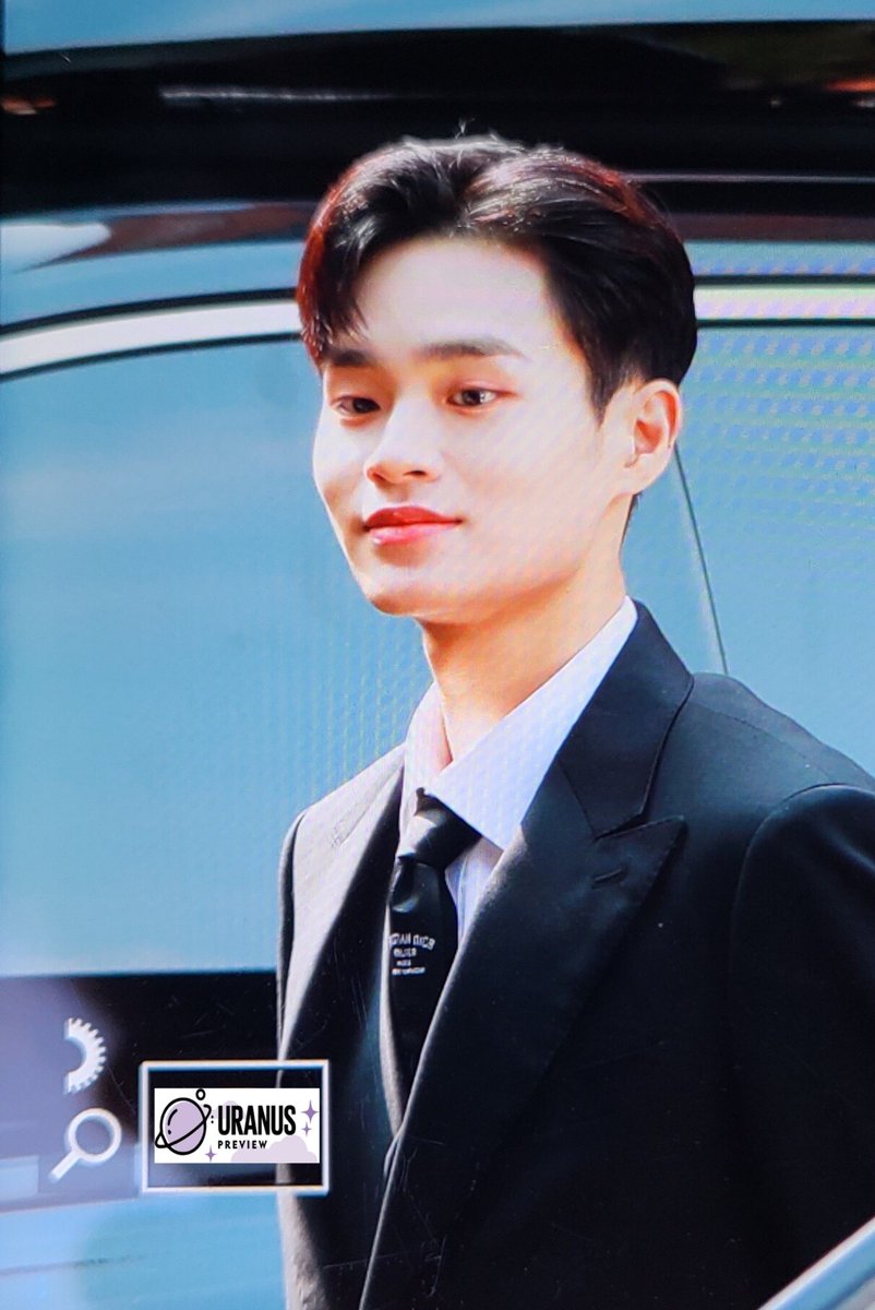 uranus_ur's tweet image. 201012 브랜드대상 출근 
오래만에 보고 싶어 
#대휘 #DAEHWI 
#이대휘 #LEEDAEHWI 
#AB6IX      #에이비식스