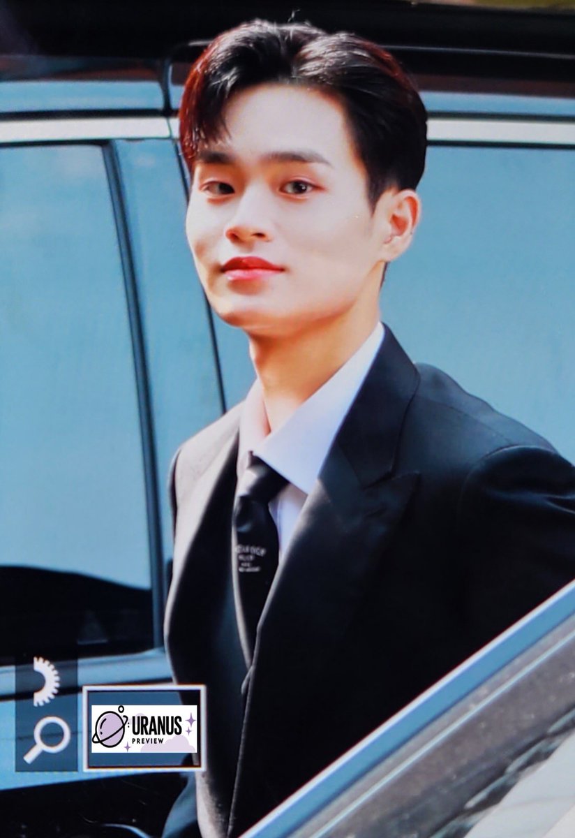 uranus_ur's tweet image. 201012 브랜드대상 출근 
오래만에 보고 싶어 
#대휘 #DAEHWI 
#이대휘 #LEEDAEHWI 
#AB6IX      #에이비식스