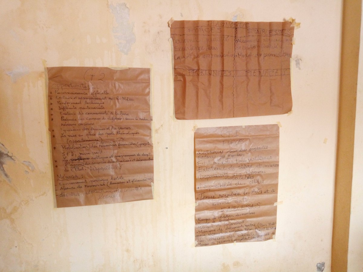 AgossaEnagnon's tweet image. Séance de travail avec les #osc #Pool5 sur les stratégies de rédaction des plans stratégiques à #Ananvié #PortoNovo Bénin 
@COLIKOOs @SOSCIVISMEBENIN @Citoyen229