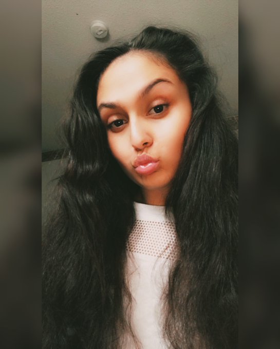 Thick Thighs, brown eyes , pretty smile💞🥰 #thickthighs #foreigngirls #prettybitch #bigbooty https://t<a href="/tag/thickthighs"class="tags">#thickthighs</a><a href="/tag/bigbooty"class="tags"><span>#bigbooty</span></a><a href="/tag/prettybitch"class="tags"><span>#prettybitch</span></a><a href="/tag/foreigngirls"class="tags"><span>#foreigngirls</span></a>