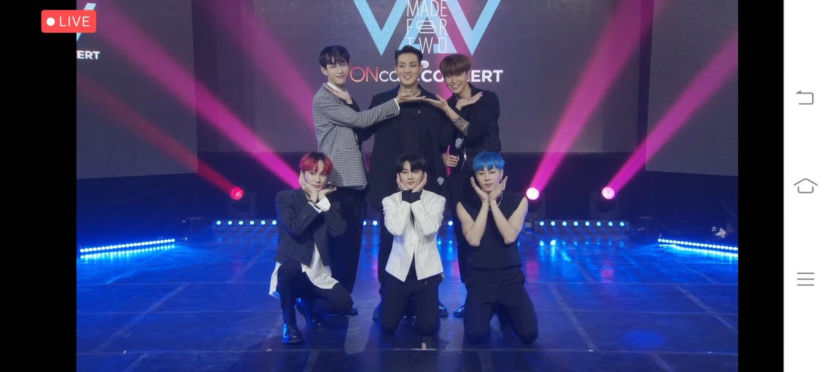 vavsunshine's tweet photo. Thank you so much for today VAV ๐๐
#VAV #๋ธ์ด์์ด๋ธ์ด
#VAVOncast
@twt_VAV @VAV_official https://t.co/9XlGRNN2Pu