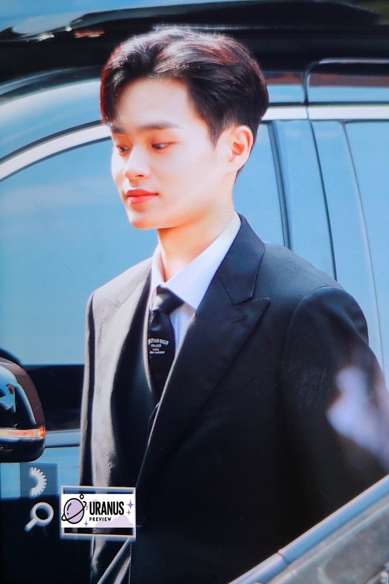 uranus_ur's tweet image. 201012 브랜드대상 출근 
#대휘 #DAEHWI 
#이대휘 #LEEDAEHWI 
#AB6IX      #에이비식스