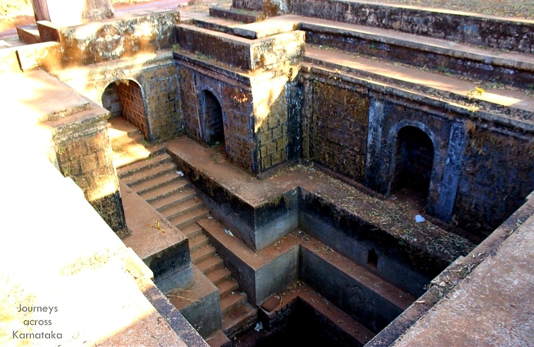 Adjacent to the temple is an old well , which is believed to be the birthplace of river Malaprabha that flows eastward before joining river Krishna at Kundalsangam.Legend is many sages resided here and sahe Kalakamuni performed penance at this place .