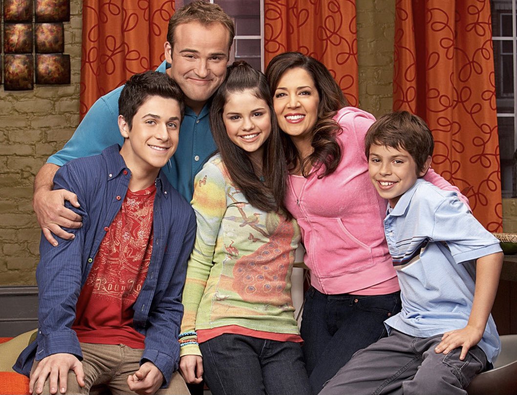 D_DELUISE's tweet photo. The Russo family :) 13 years ago today, “Wizards of Waverly Place” premiered on Disney Channel to 6 Million viewers. We won 3 Emmy awards. And had a blast doing it. @selenagomez @DavidHenrie @JakeTAustin @jenniferstone @greggsulkin @Maria_CB @Mightypeter #Reunion ??!! https://t.co/MyEY3BFZIc