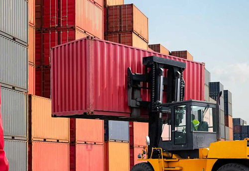 #MSME #exporters struggle to ship following shortage of #containers after rapid fall in #imports
#ImportExport #Exports @minmsme @nitin_gadkari @dgftindia #MSMEExports #GDP @FISME
https://t.co/I5jh4qtd55 https://t.co/6puFYQnILY