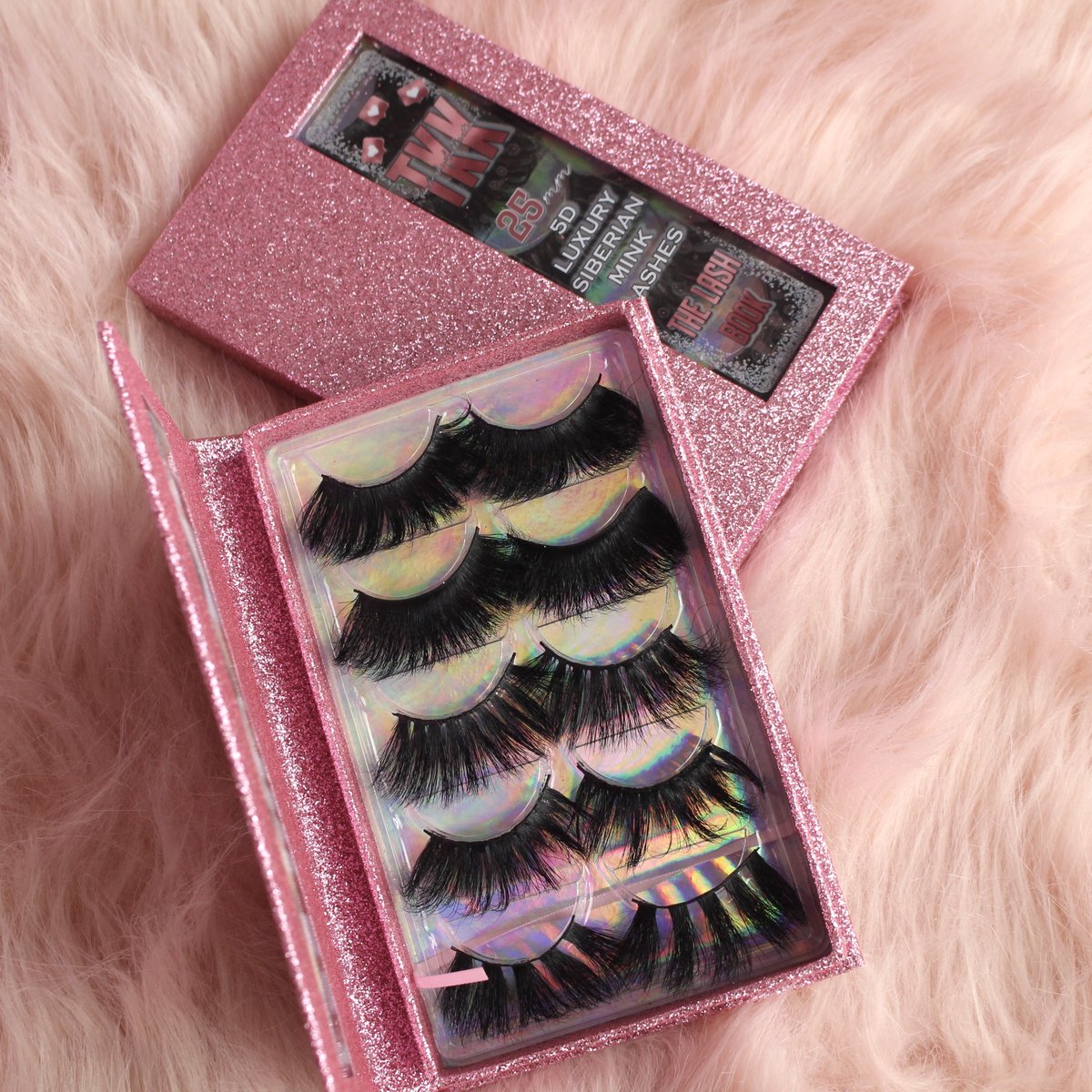TKKollection's tweet photo. What every girl needs... a pair of lashes for everyday of the week! 😍
THE LASH BOOK is still in stock and available to purchase on https://t.co/qS7xzSEosm (link in bio)
Come and see varietyyyyy ✨
.
.
.
#LashBusiness #25mmLashes #3DLashes #5DLashes #SiberianMinks #FastShipping https://t.co/LwLrrUp7pW