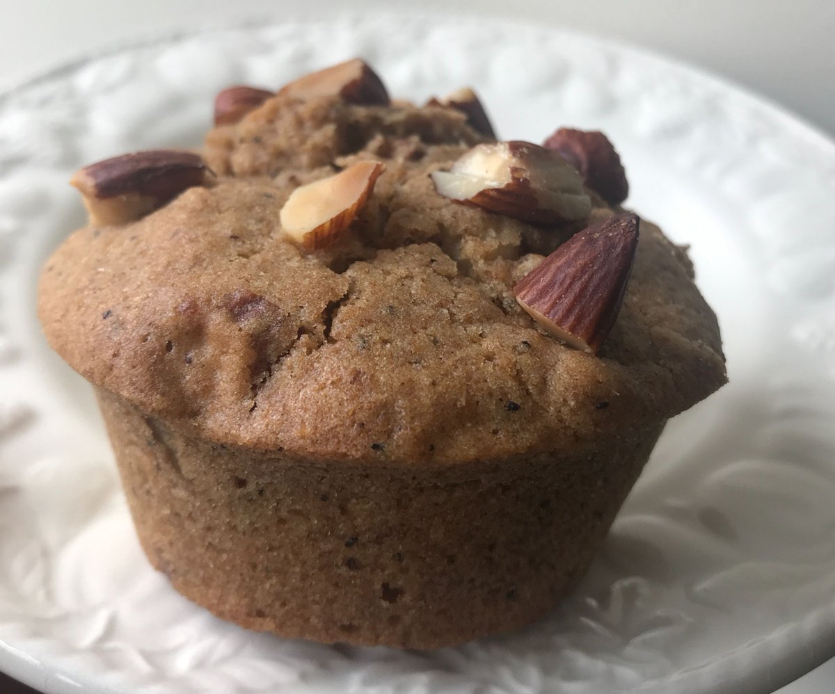 veganthused's tweet photo. Here's one I ate earlier!! 🤤  #vegan #omnomnom https://t.co/xfqeCf5v5S