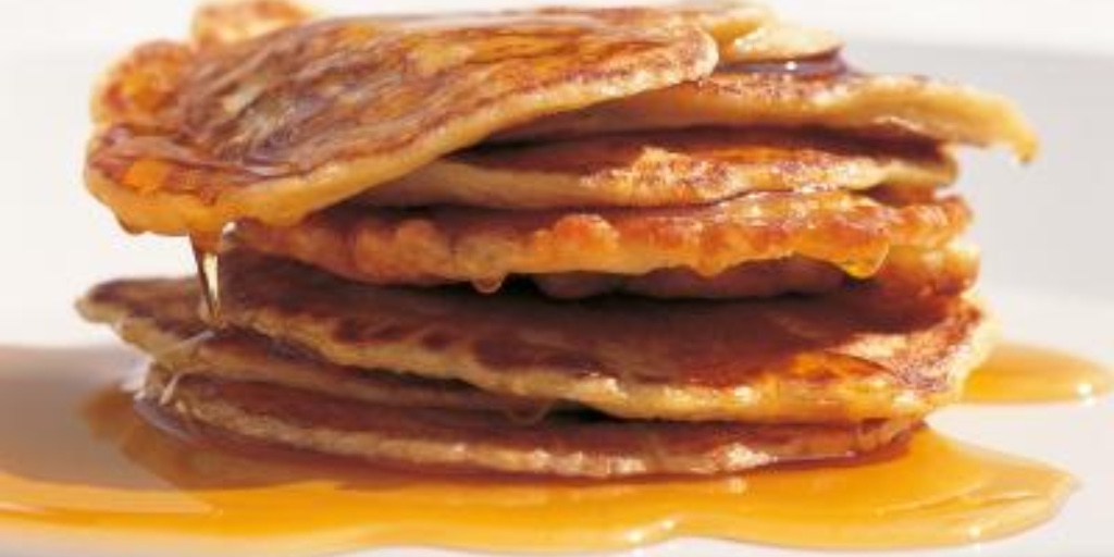 DeliaOnline's tweet photo. Monday's #recipeoftheday Canadian Buttermilk Pancakes with Maple Syrup https://t.co/BvBc7wvPHg #pancakes #maplesyrup #canadianthanksgiving #quickandeasyrecipes #maplefromcanada https://t.co/tExAzM6yNF