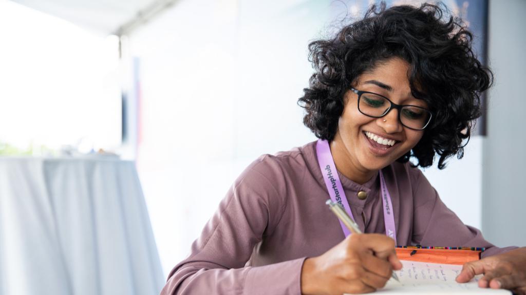 Shell_India's tweet image. From mobility and energy management, to logistics and clean technologies 💡
Since 2017, #ShellE4 has helped 30+ startups transforming the energy business bring their ideas to life.
Read how the E4 programme helps accelerate India&apos;s #EnergyTransition: go.shell.com/2SOvN93