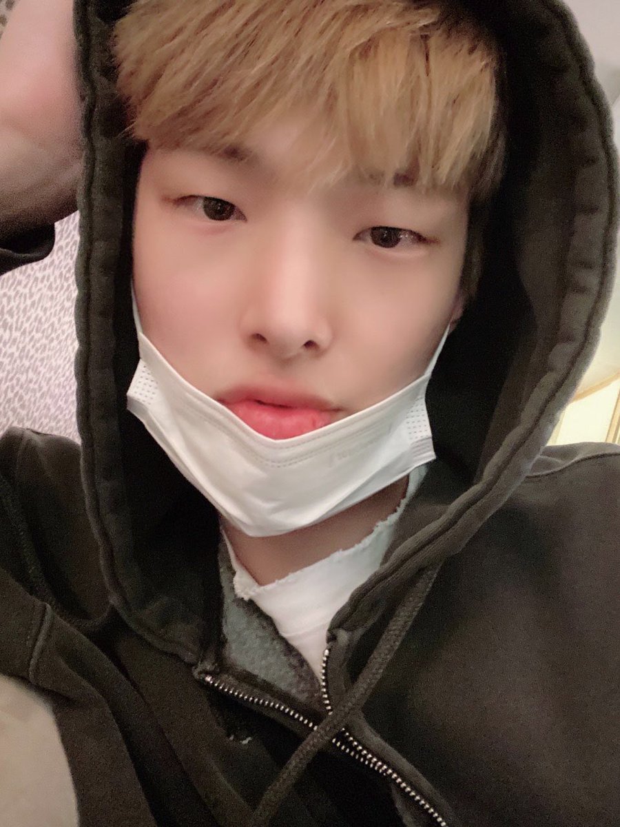 Ateez first and recent selcas that are guaranteed to make you cry a thread: