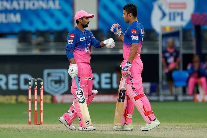   @rahultewatia02  @rajasthanroyals thread:Quality 1: Temperament"Let's take the game deep and wait till the the 15th over. We both have the capabilities to smack 60 runs in the last 5 overs"Tewatia who had just come into the crease, said the above words to  @ParagRiyan..