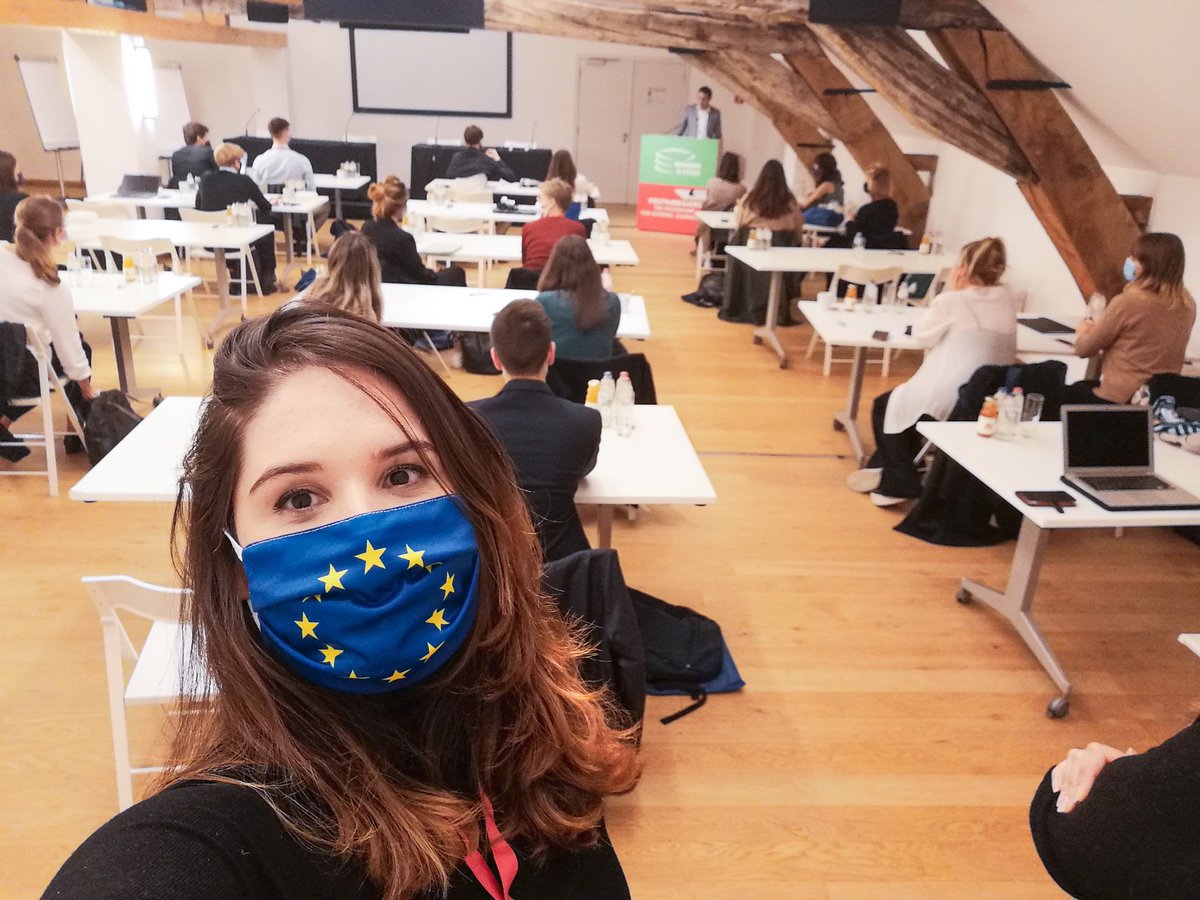 EnviSuMproject's tweet photo. Our coworker Thaysa Portela is currently in Brussels joining a five-day training as a prize of EnviSuM being one of the winners of storytelling contest by DG REGIO. https://t.co/3jb6Yoi2tI

. ⁦@InterregBSR⁩ #cleanshipping #airquality https://t.co/kjwm4hRfyl