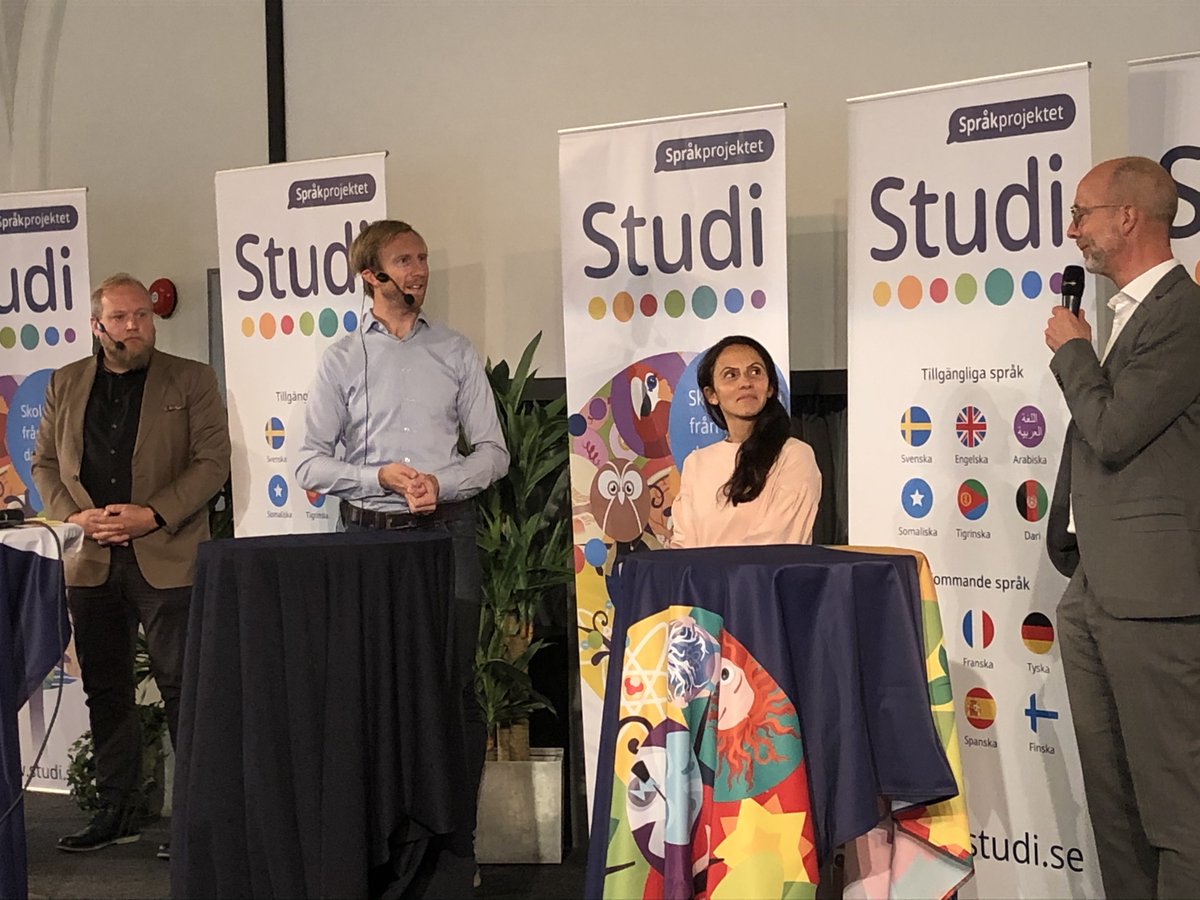 I måndags hade Språkprojektet digitalt styrgruppsmöte med fokus på digitala lösningar. Många representanter från projektets 87 medverkande kommuner deltog. Tack alla som var med.