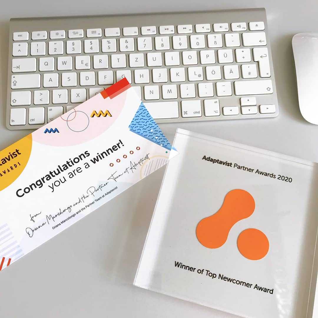 hiqgermany's tweet photo. Beim Partner Sales Readiness Summit von @Adaptavist  wurden wir zum Top Newcomer gekürt, nun halten wir den Award endlich in den Händen 🤩 Vielen Dank dafür, wir freuen uns auf weitere spannende Events!
#topnewcomer #award #partner #teamwork #it #developer #software #devops https://t.co/JbWQxT934y