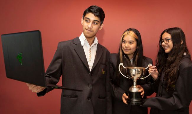 SchoolsDebate tweet media