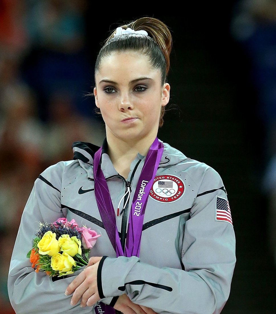 #81Leading up to 2012OLY,  @McKaylaMaroney aggravated a toe injury -can only imagine how painful it was and yet she won  in the vault &  in the team eventIMO thus the 'unimpressed face' was massively inspirational-that of an athlete who seeked perfection despite being hurt