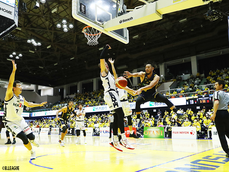 バスケットボールキング ピックアップ 信州の猛攻に耐え抜いた宇都宮 殊勲の遠藤祐亮は ヘアスタイルについては そっとしておいてください 笑 T Co Qwxh99dr3p 宇都宮ブレックス Utsunomiyabrex を牽引する遠藤祐亮選手について鳴神富