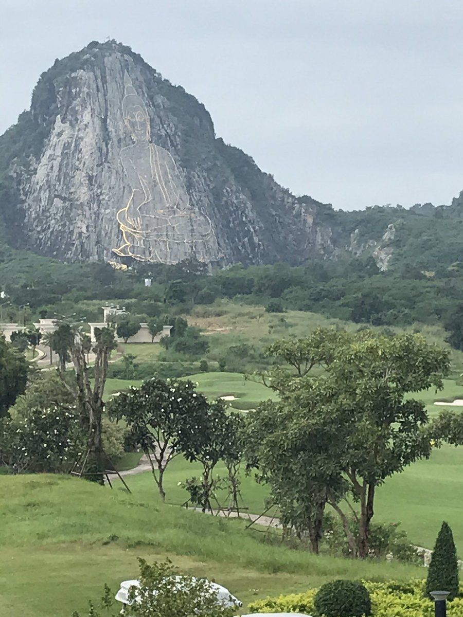 emil_jens's tweet photo. Day 1 Golfing in #Pattaya #CheeChan
Notice the huge #Buddha carved out of the Mountain 🤙 https://t.co/T20bTisGcX