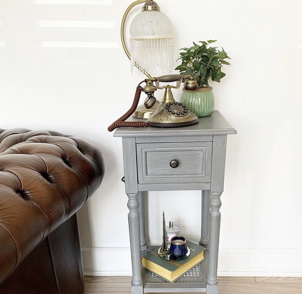 GPO_Retro's tweet image. Classic. ⁣
⁣
📸 @vintagetreasures_2612

#pushbuttonphone #vintagehomestyle #vintagehomedecor #vintagehaul #vintagehomedecoration #goldphone #gpoduchess #1900s #classicinterior #classichome #neutralinterior #homeinterioruk #telephone #retroaccessories