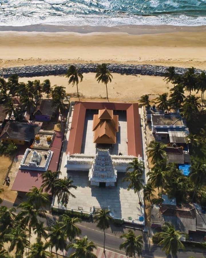 BharathiKumar4's tweet photo. ಕರ್ನಾಟಕದ ಅದ್ಭುತ ಕಡಲ ತೀರ..❤️
Kodi bengre one of the jewels of #Udupi #karnataka

Spectacular view of Delta beach,
Shri Durga Parmeshwari Temple located here. This place is a ‘Sangama sthala’ where the river 'Suvarna' merges in to Arabian sea. 

#IncredibleKarnataka #Beach https://t.co/dcNUJSORti