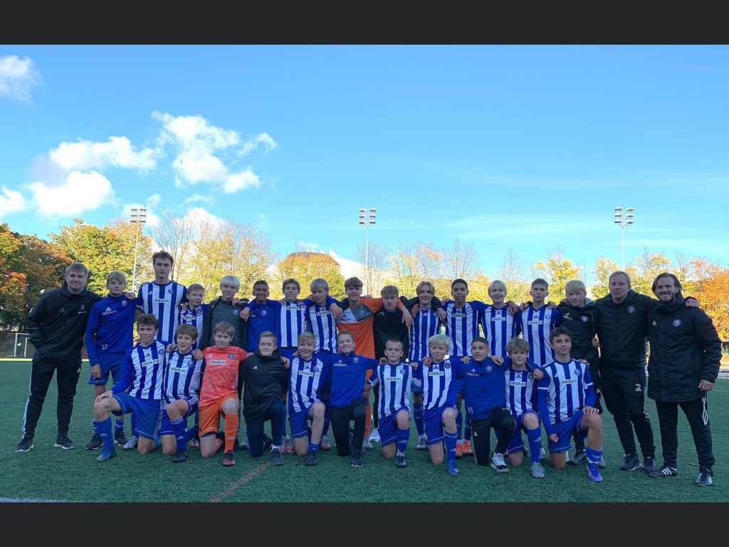 LiigaEtelän voitto ja kausi sitä myöten paketissa! Onnittelut myös kaikille muille sarjansa voittaneille HJK T05 <a href="/hjk05helsinki/">HJK 05</a> HJKT06 <a href="/hjk07helsinki/">HJK 07</a> HJK T08 <a href="/hjk08helsinki/">HJK 08 Akatemia</a> 
#HJKry #HJK