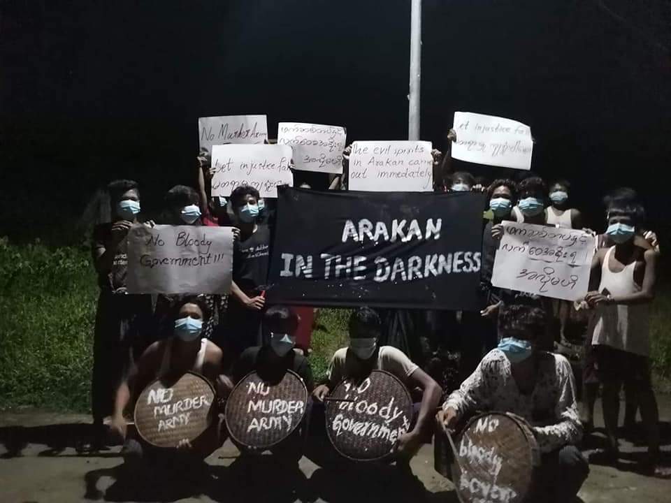 ArakanIndobhasa's tweet image. #Campaing:
Arakanese from almost all towns in Arakan participated the 'Get Burmese Murder Army from Arakan campaing' yesterday night at 9 pm

facebook.com/38516510858750…