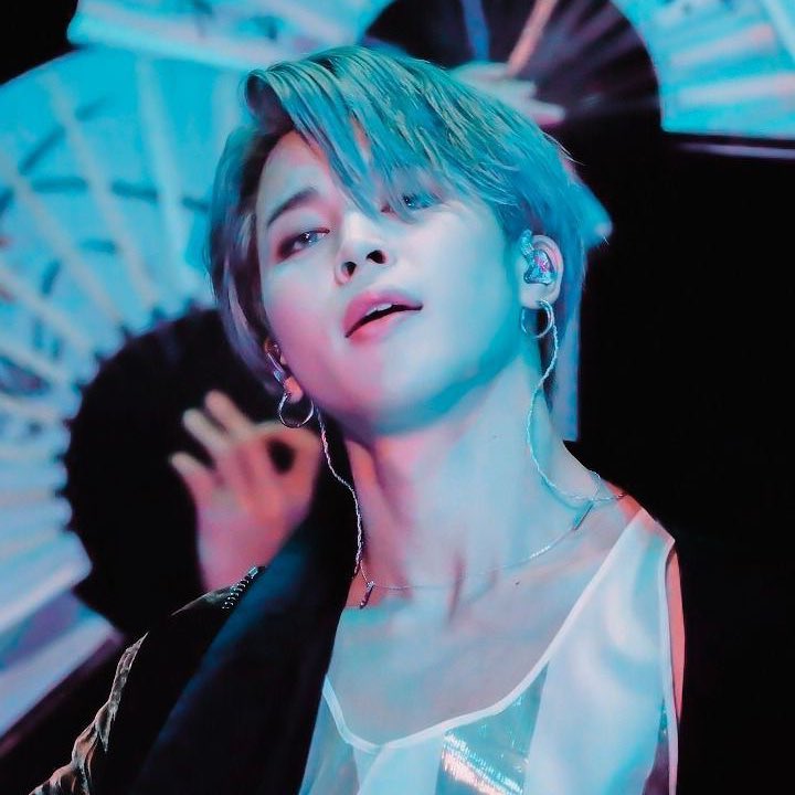 Thread of jimin but as you scroll down he gets hotter : a needed thread