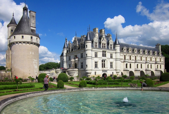 PrivateFly_FR's tweet image. Visitez la vallée de la Loire et ses châteaux historiques avec style en voyageant en jet privé : ow.ly/FZgB50BxG7r