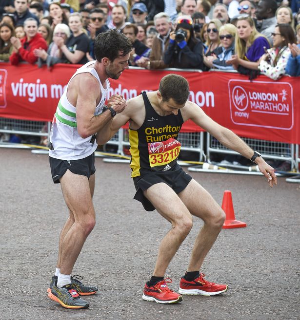 Rather than focusing on getting a good finishing time for himself, Matthew sacrificed the end of his own race to make sure that David finished.