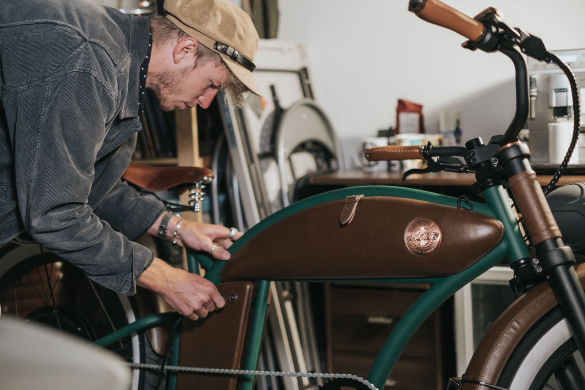 RayvoltBikesUK tweet media