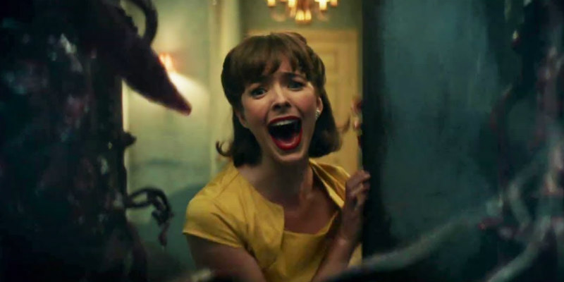 "That rare horror anthology in which the wraparound segment is more engaging than any of the featured stories."

THE MORTUARY COLLECTION is on Shudder from Thursday.

Read @hilliseric's review

themoviewaffler.com/2020/10/mortua…