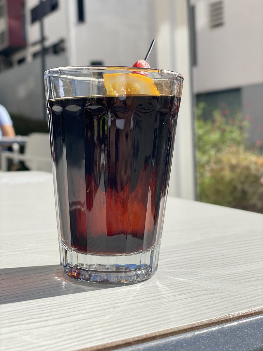 Hora del vermut tweet media