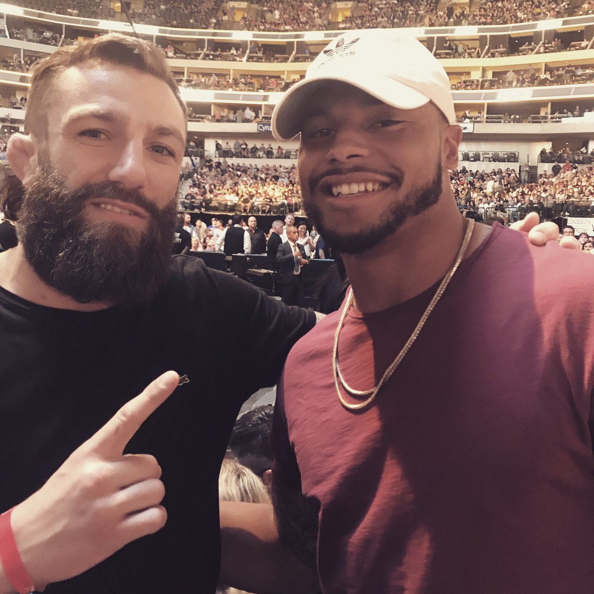 Wishing you a speedy recovery @Dak ๐๐ป๐๐ป๐๐ป https://t.co/R2t38ZnSpk