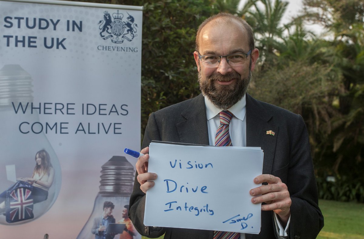 To UK’s Minister for Africa, <a href="/JamesDuddridge/">Sir James Duddridge KCMG</a> , leadership boils down to vision, drive and integrity. As you finalise your Chevening application, see if you can demonstrate that your leadership journey mirrors those attributes. #BeALeader 

chevening.org/news/2020appli…