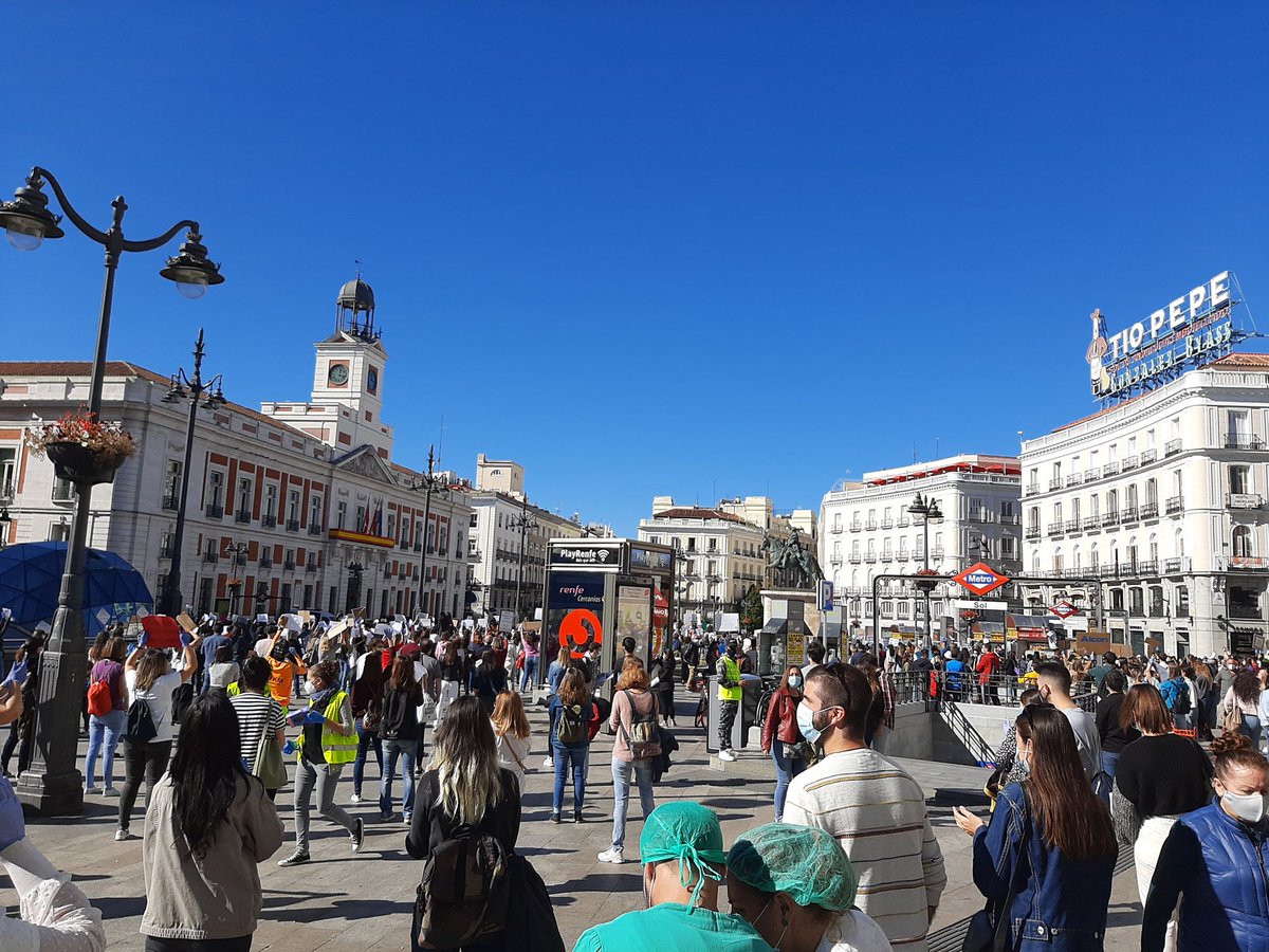 Unidos! Movilizaciones enfermeras por unas condiciones dignas #EnfermerxEnSoL