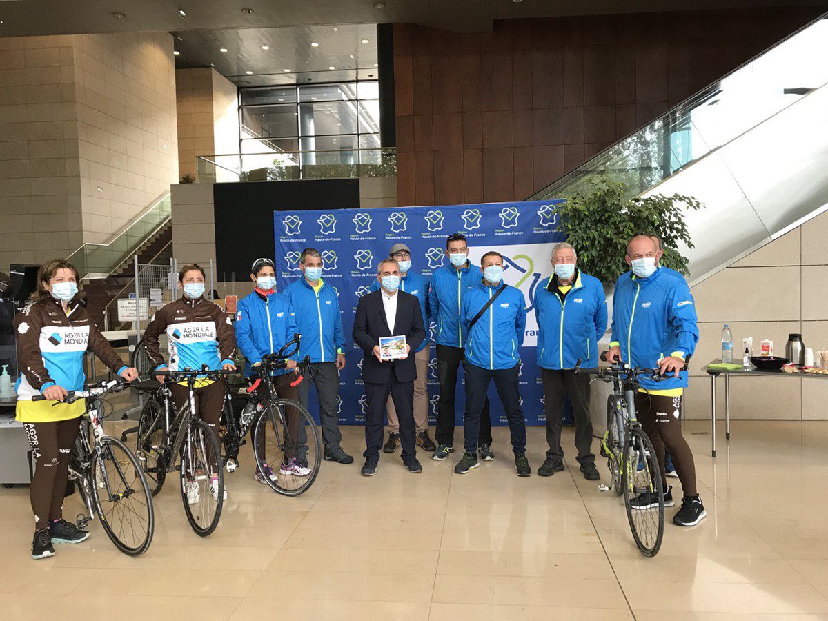La Région accueille les cyclistes de <a href="/AssoKillian42/">Association Killian</a> pendant le #DéfiKillian2020 : 3000km en vélo pour sensibiliser et récolter des fonds pour les personnes en situation de #handicap. Une belle opération lancée par le père de Killian, atteint du syndrome d’Angelman <a href="/FRochebloine42/">Francois Rochebloine</a>