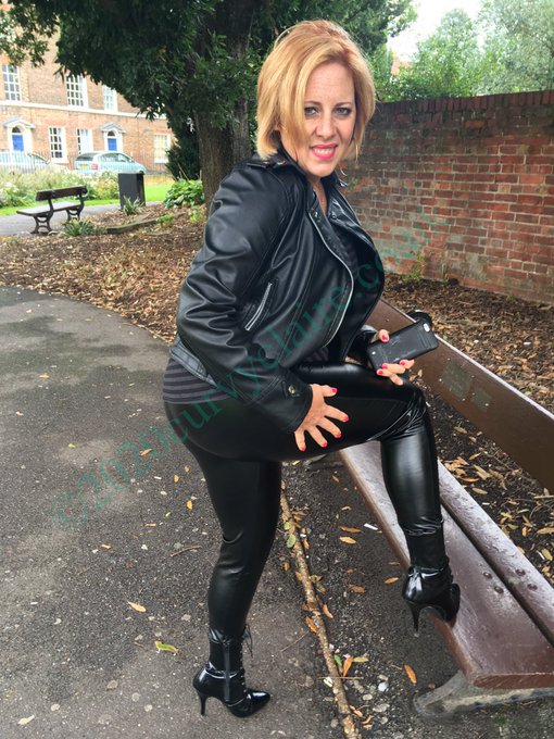 See me walking about in this outfit on my YouTube channel https://t.co/A9ghmMc2qv #PVC #shinyleggings