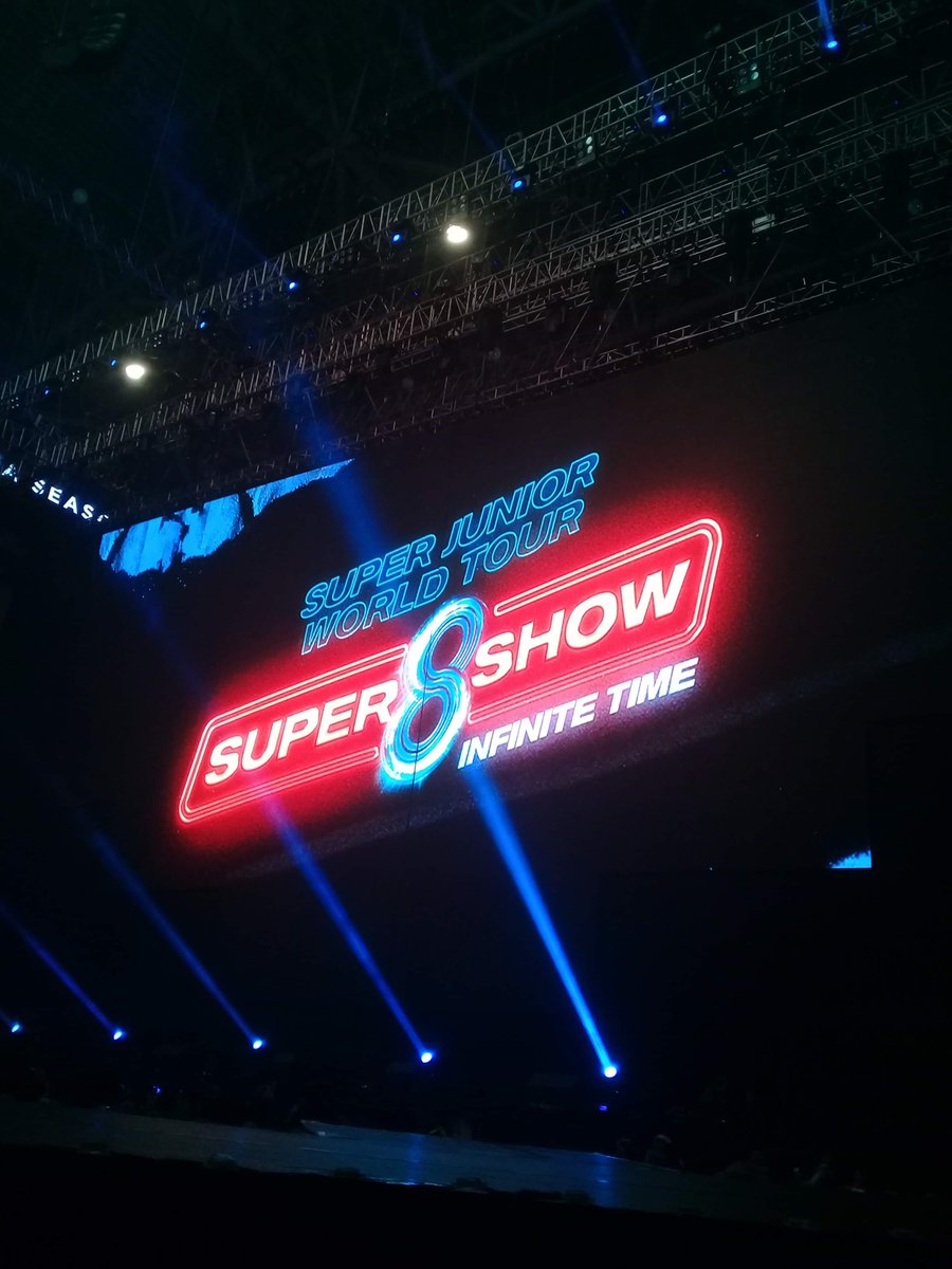  When I met SJ @SJofficial  #ELFsWithSuperJuniorThe second time I met them was last year. Sunday, December 15, 2019. My sister and I finally have our own jobs so we bought *ehem* VIP tickets *ehem* for SS8 