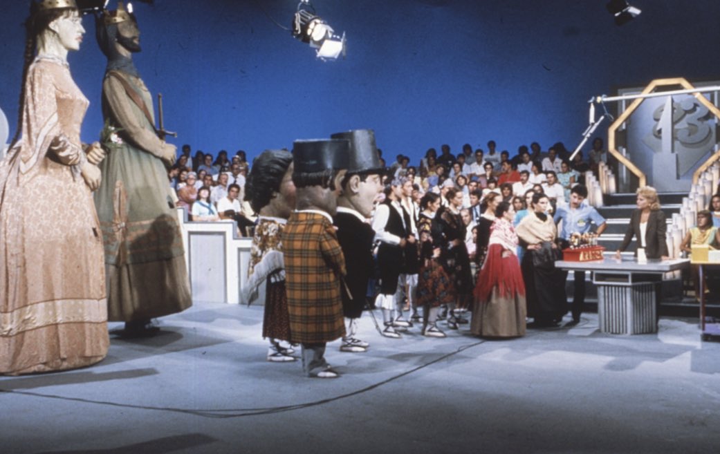 ProintelTV's tweet image. Pocos iconos de la cultura española como ‘El Quijote’, tema de este #UnDosTres de septiembre de 1983 (3ª etapa)
#ArchivoPROINTEL 
#DíadelaFiestaNacional 🇪🇸