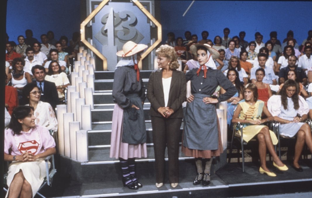 ProintelTV's tweet image. Pocos iconos de la cultura española como ‘El Quijote’, tema de este #UnDosTres de septiembre de 1983 (3ª etapa)
#ArchivoPROINTEL 
#DíadelaFiestaNacional 🇪🇸