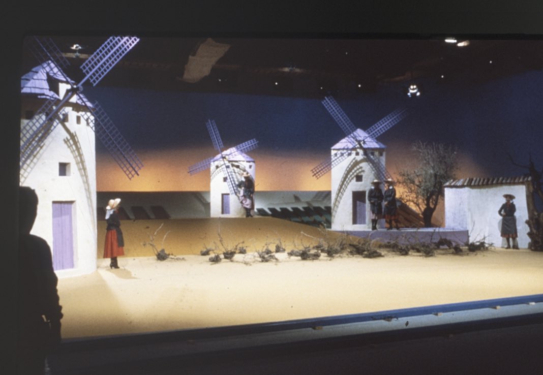 ProintelTV's tweet image. Pocos iconos de la cultura española como ‘El Quijote’, tema de este #UnDosTres de septiembre de 1983 (3ª etapa)
#ArchivoPROINTEL 
#DíadelaFiestaNacional 🇪🇸