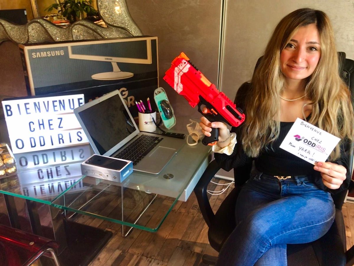 oddiris's tweet photo. Bienvenue à bord Yara 🎉

Nerf, chocolat et bonne humeur, voilà comment se passe l’intégration de nouveaux collaborateurs chez Oddiris !

Aujourd’hui, nous avons le plaisir d’accueillir Yara, notre nouvelle Chargée de Recrutement 😄

Retour en images sur son arrivée 🙈 

#HR https://t.co/19Jf9Nd9iQ